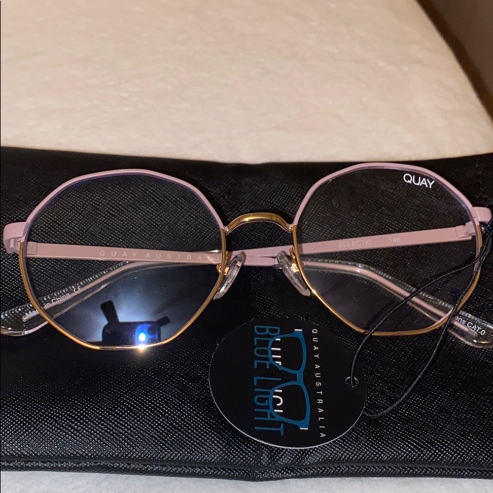 New QUAY Australia SUN GLASSES BLUELIGHT